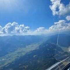 Flugwegposition um 13:08:13: Aufgenommen in der Nähe von Trieben, Österreich in 2020 Meter